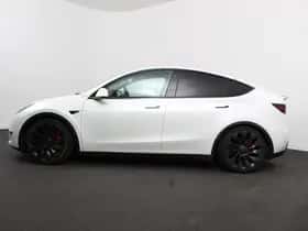 Tesla Model Y (2023) thumbnail 7