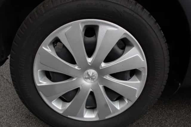 Peugeot 108 (2022) thumbnail 3
