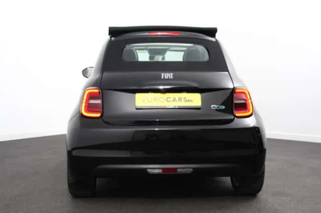 Fiat 500e (2023) thumbnail 5