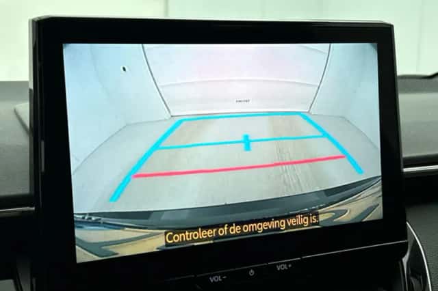 Toyota Corolla (2023) thumbnail 2