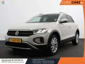 Volkswagen T-Roc (2023)