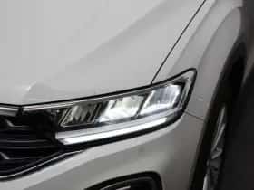 Volkswagen T-Roc (2023) thumbnail 25