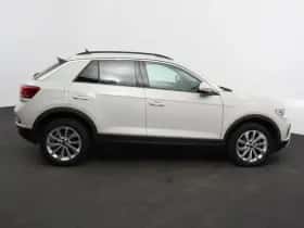 Volkswagen T-Roc (2023) thumbnail 7