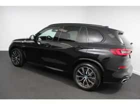 BMW X5 (2021) thumbnail 33
