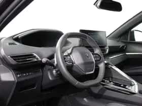 Peugeot 3008 (2024) thumbnail 2
