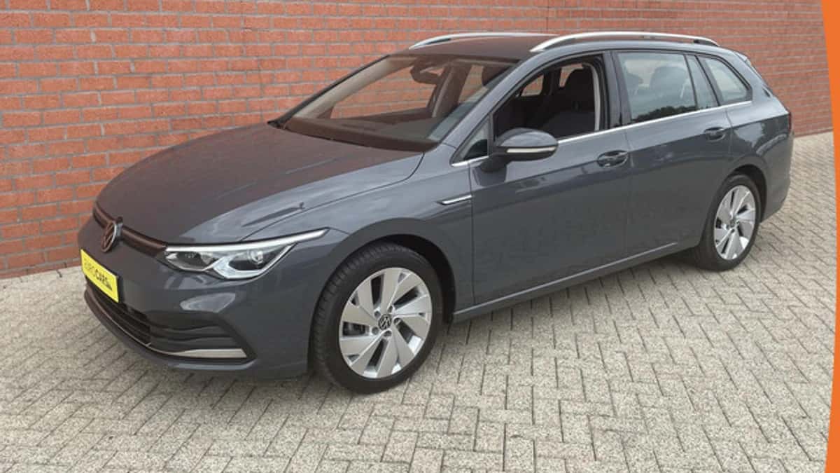 Volkswagen Golf (2021) — foto 1
