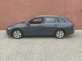 Volkswagen Golf (2021) thumbnail 6