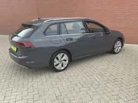 Volkswagen Golf (2021) thumbnail 9