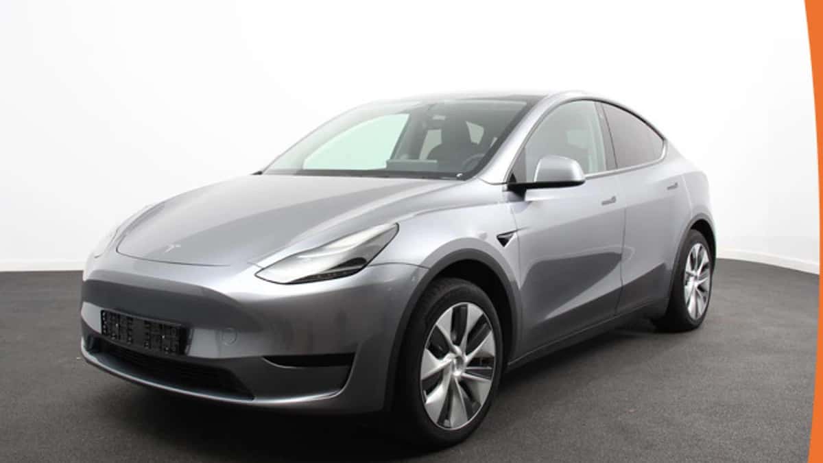 Tesla Model Y (2024) — foto 1