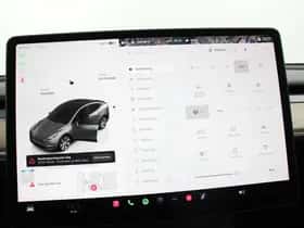 Tesla Model Y (2024) thumbnail 24