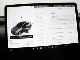 Tesla Model Y (2024) thumbnail 25