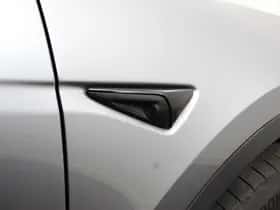 Tesla Model Y (2024) thumbnail 33