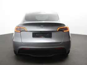 Tesla Model Y (2024) thumbnail 5