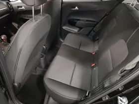 Kia Picanto (2022) thumbnail 9