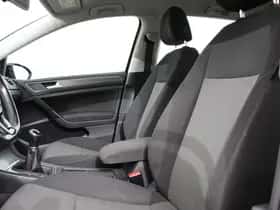 Volkswagen Golf (2017) thumbnail 18