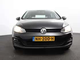 Volkswagen Golf (2017) thumbnail 4