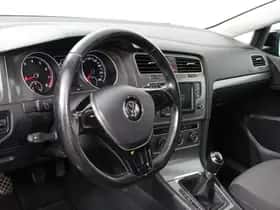 Volkswagen Golf (2017) thumbnail 8