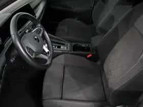 Volkswagen Golf (2021) thumbnail 23