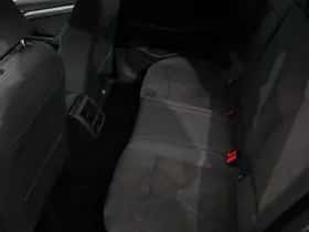 Volkswagen Golf (2021) thumbnail 27