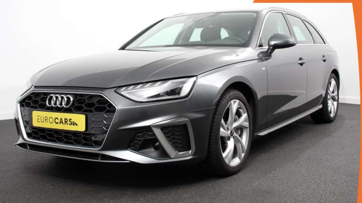 Audi A4 (2023) — foto 1