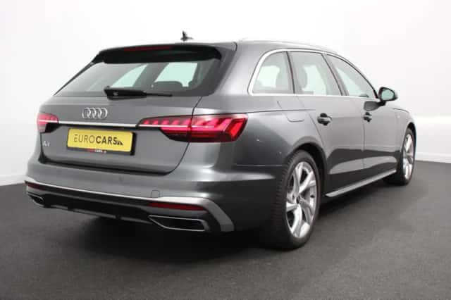 Audi A4 (2023) thumbnail 6
