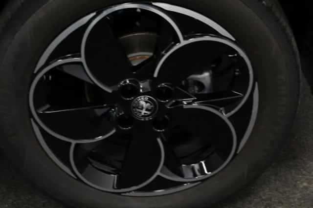 Alfa Romeo Junior (2025) thumbnail 3