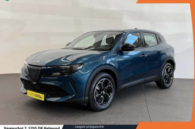 Alfa Romeo Junior (2025) thumbnail 1