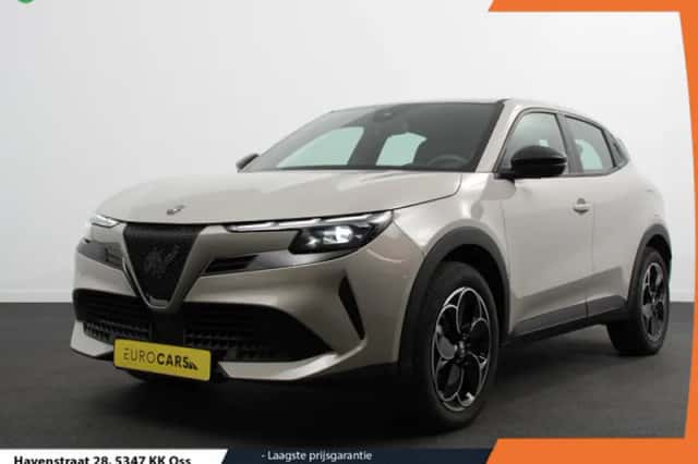 Alfa Romeo Junior (2025) thumbnail 1