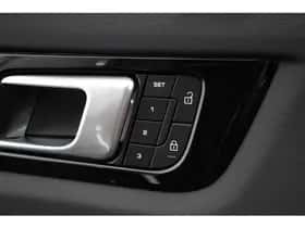Porsche Cayenne (2022) thumbnail 16