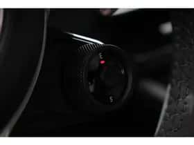 Porsche Cayenne (2022) thumbnail 23