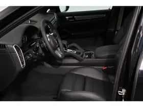 Porsche Cayenne (2022) thumbnail 7
