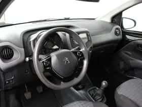 Peugeot 108 (2022) thumbnail 2