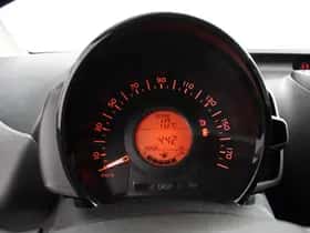 Peugeot 108 (2022) thumbnail 22