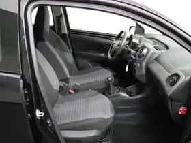 Peugeot 108 (2022) thumbnail 32