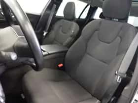 Volvo V60 (2021) thumbnail 16