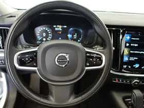 Volvo V60 (2021) thumbnail 17