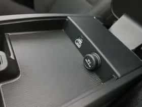 Volvo V60 (2021) thumbnail 36