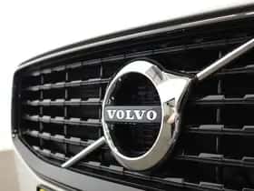 Volvo V60 (2021) thumbnail 5