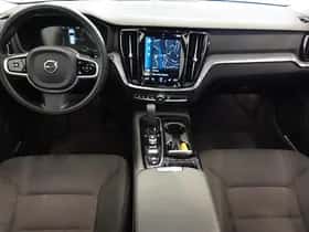 Volvo V60 (2021) thumbnail 49
