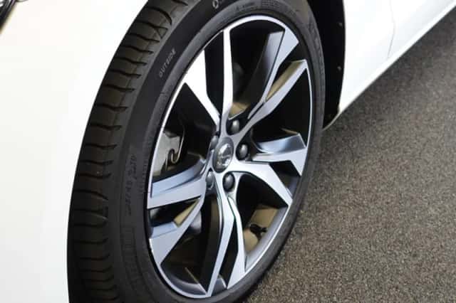 Volvo V60 (2021) thumbnail 6