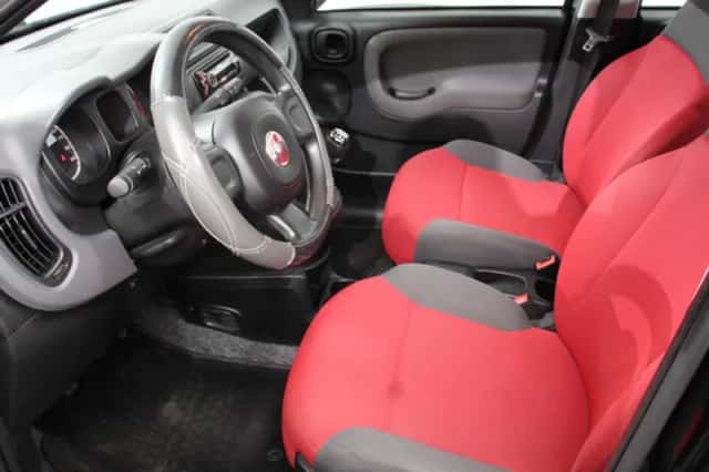 Fiat Panda (2016) thumbnail 2