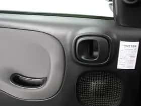 Fiat Panda (2016) thumbnail 10