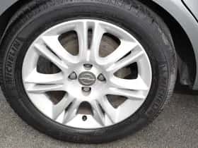 Opel Corsa (2014) thumbnail 4