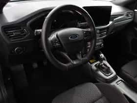 Ford Focus (2023) thumbnail 2