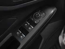 Ford Focus (2023) thumbnail 12