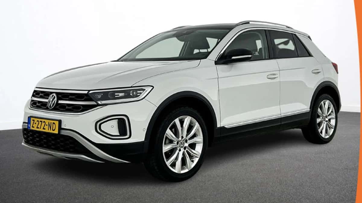 Volkswagen T-Roc (2023) — foto 1
