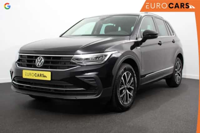 Volkswagen Tiguan (2023) thumbnail 1