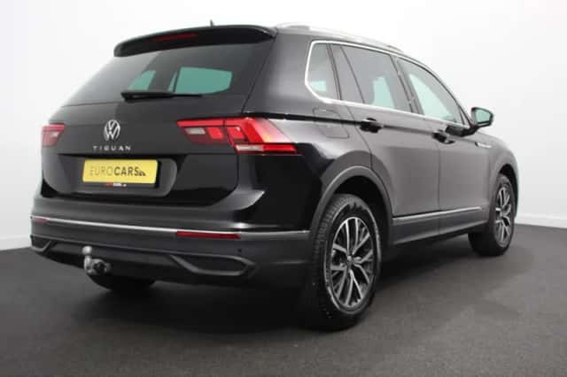 Volkswagen Tiguan (2023) thumbnail 6