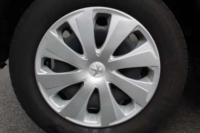 Peugeot 108 (2021) thumbnail 4