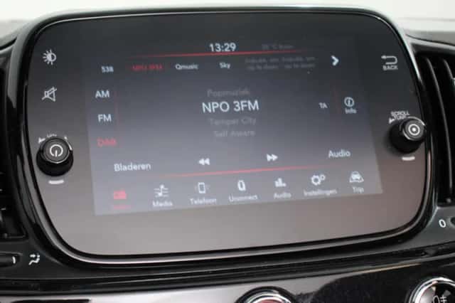 Fiat 500C (2023) thumbnail 3